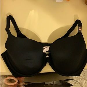 VS bra. Brand new.